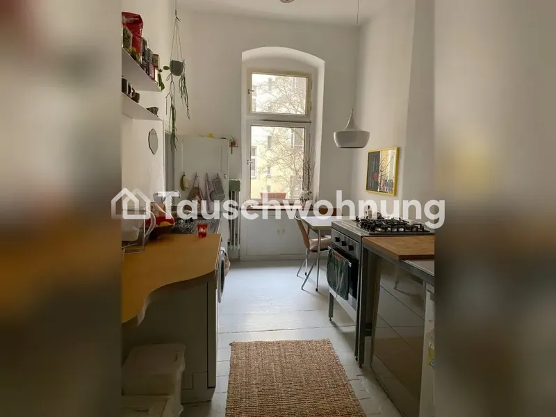 Tauschwohnung: 4 Zimmer Altbau (2 Balkone) gegen 3 Zimmer (oder 2,5) — photo 1